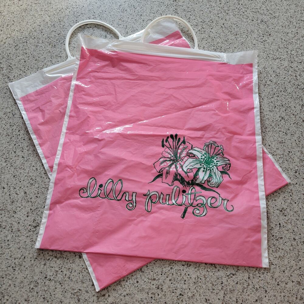 VTG Lilly Pulitzer 2 Logoed 18x16 Plastic Retail Store Shopping Bags Snap Handle